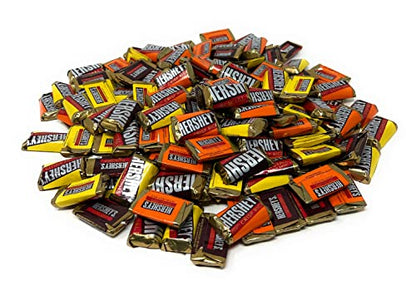 Assortit Hershey's Special Dark Favorites Mini Chocolate Bars Variety Assortment Mixed Variations